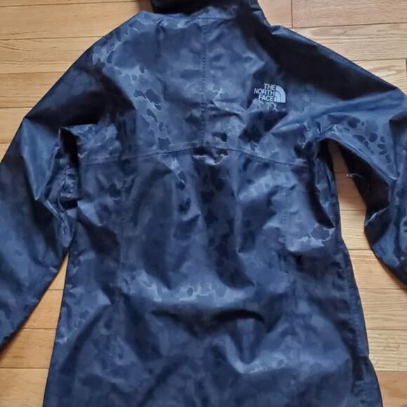 Northface Women's Rainjacket XS  (sold) - Picture 6 of 6